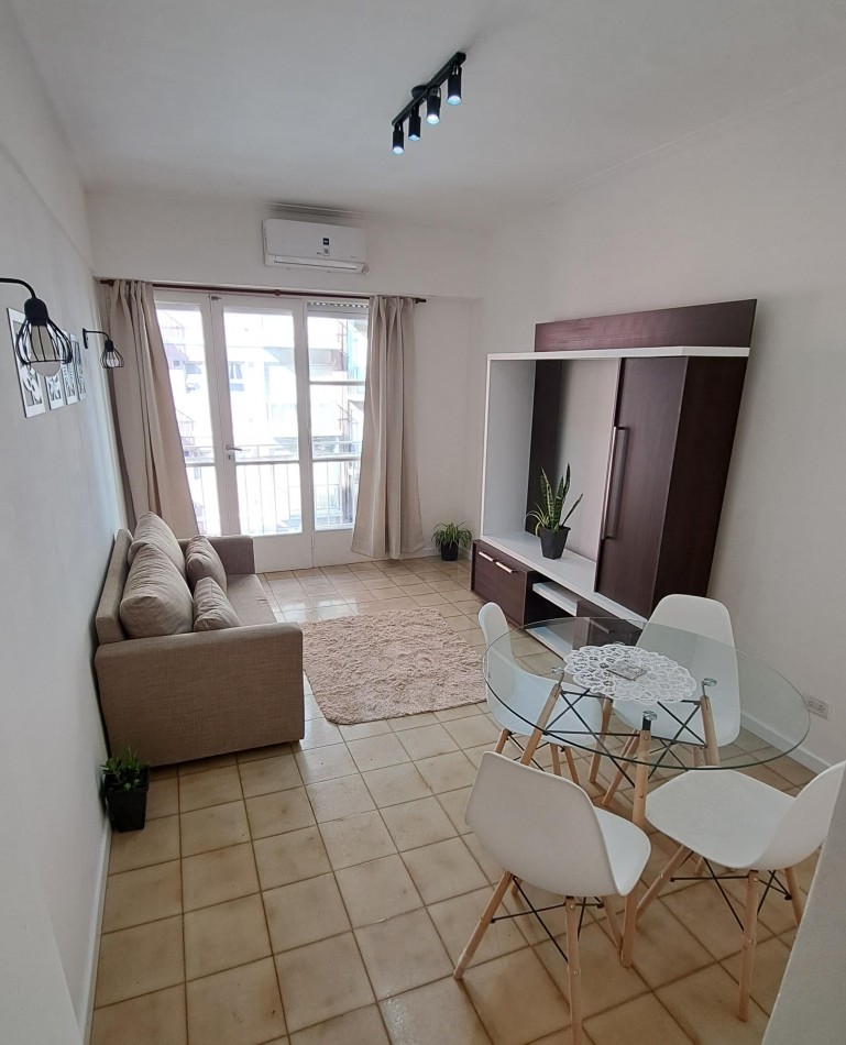 2 ambientes con balcon, zona Paseo Aldrey 