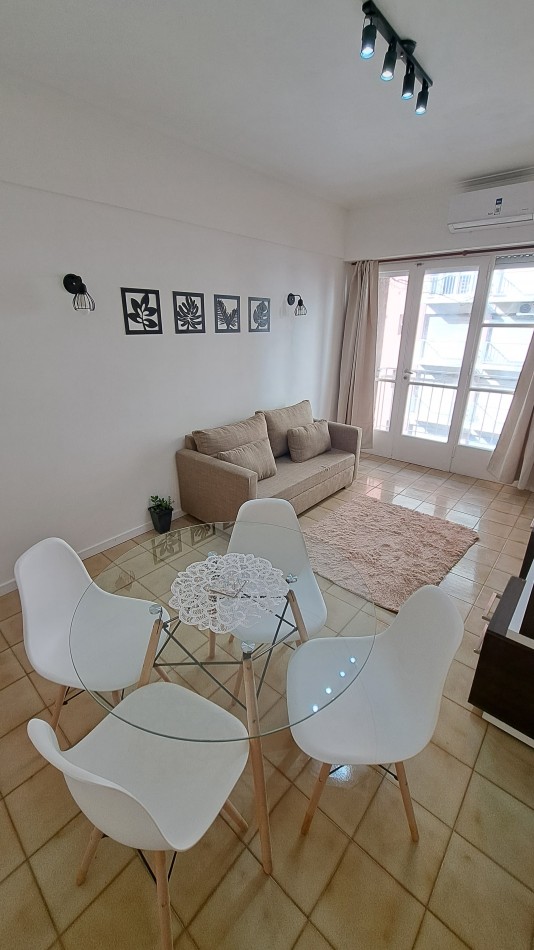 2 ambientes con balcon, zona Paseo Aldrey 