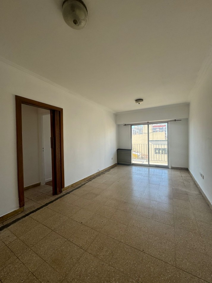 ALQUILER 36 MESES - Departamento 3 amb con dependencia y balcon a la calle Z/MACROCENTRO 