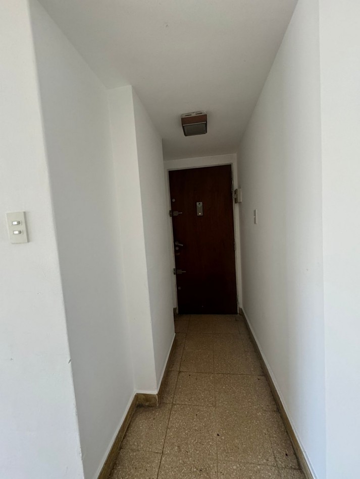 ALQUILER 36 MESES - Departamento 3 amb con dependencia y balcon a la calle Z/MACROCENTRO 