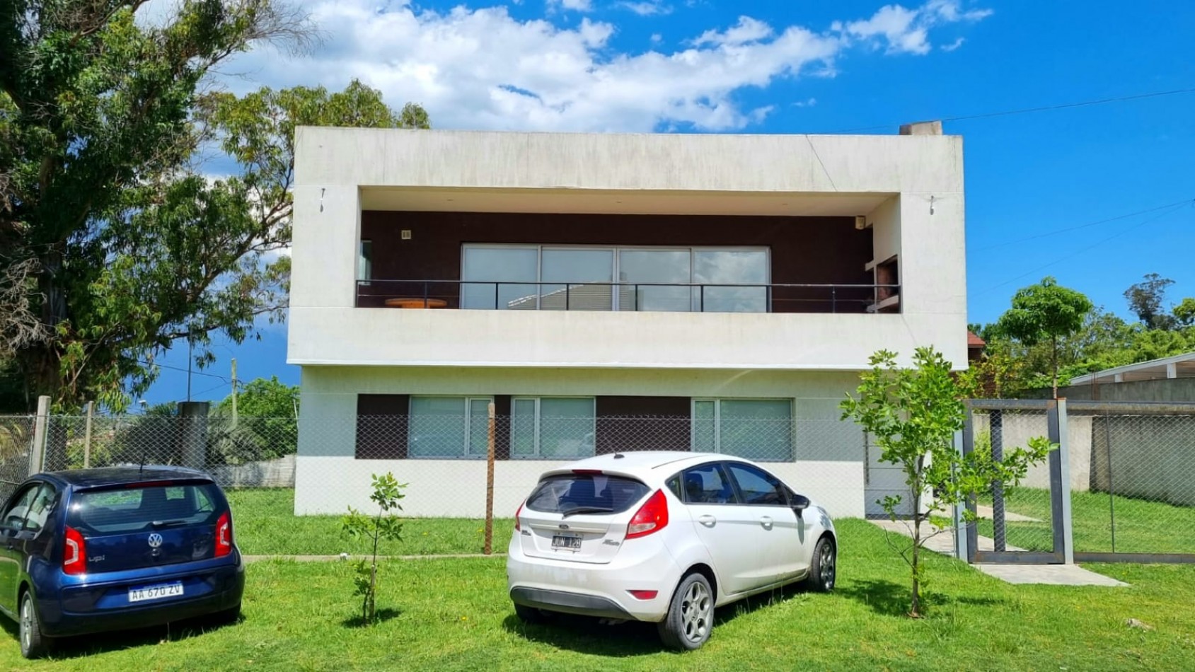 Moderna Casa 4 ambientes, barrio Colinas de Peralta Ramos