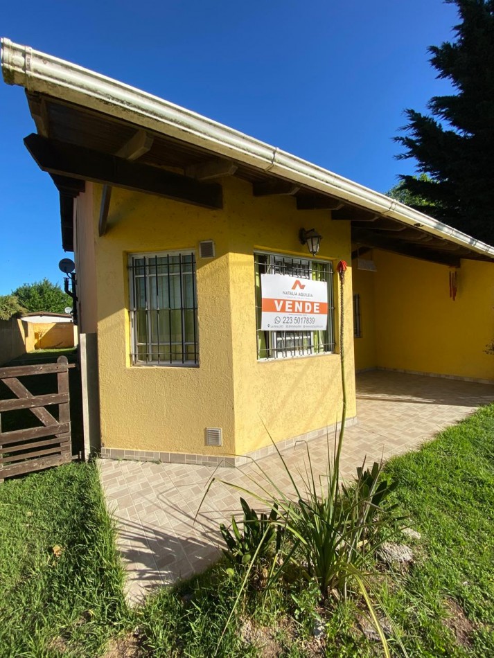 Venta casa 6 ambientes parque y quincho en Santa Clara del Mar 