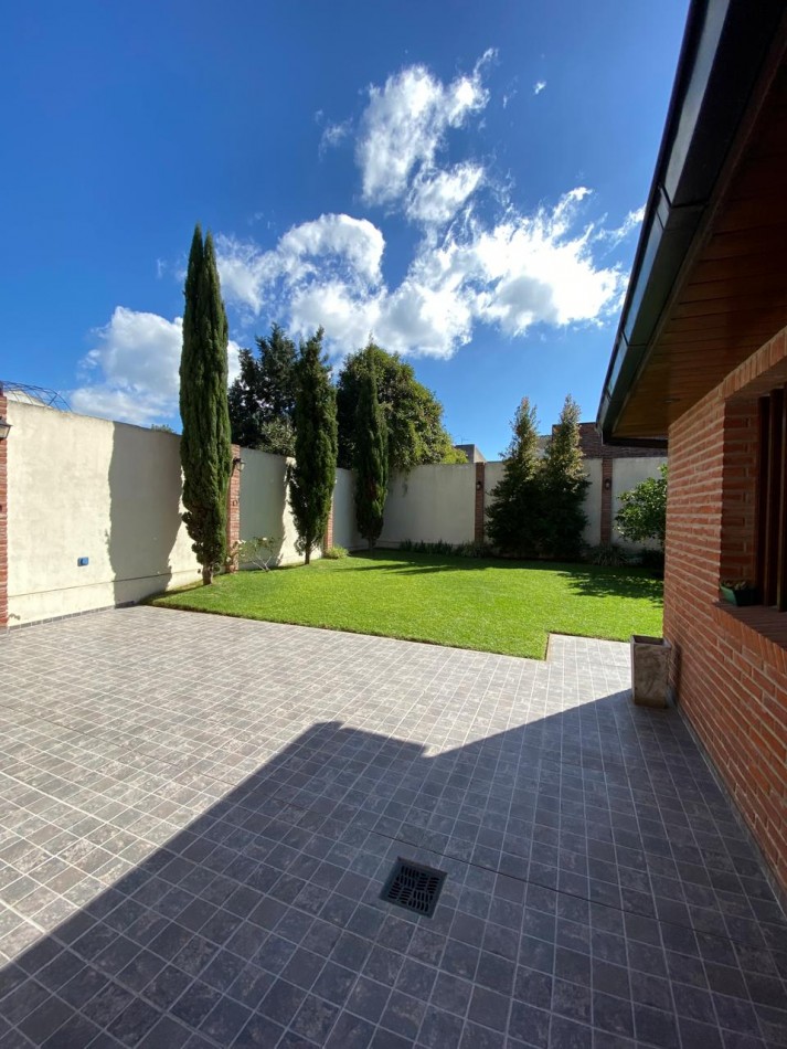 Chalet 4 amb en z/ Colinas de Peralta Ramos