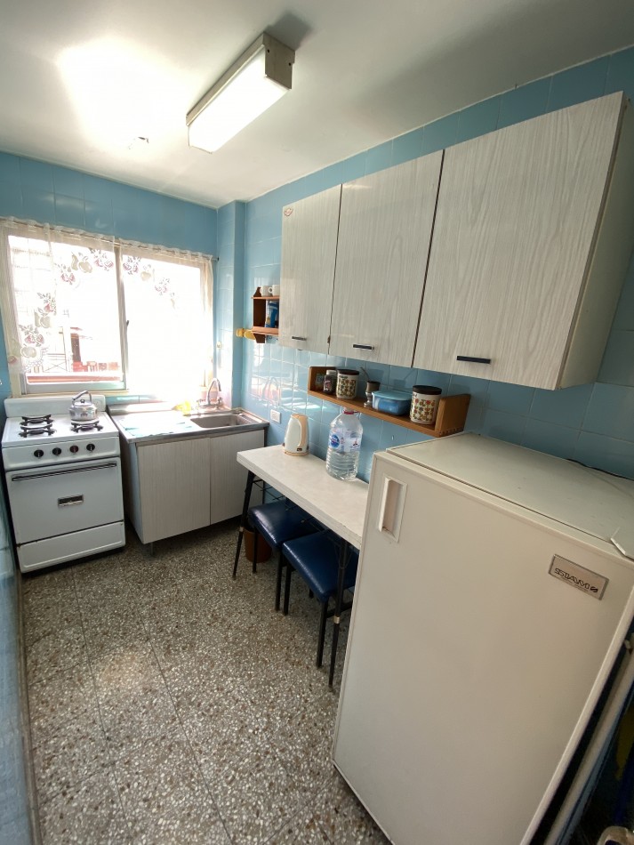 2 ambientes al frente con balcon, zona Guemes