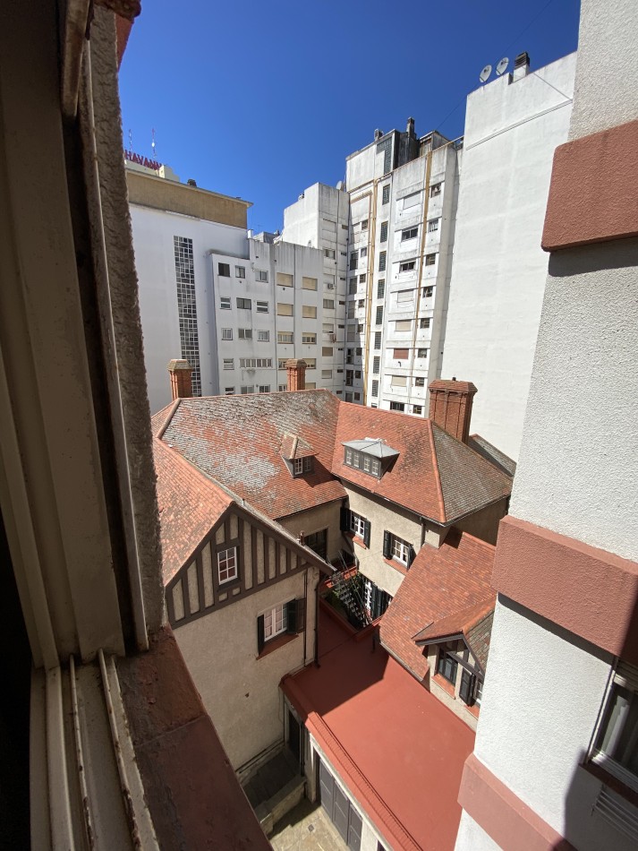 2 ambientes al frente con balcon, zona Guemes