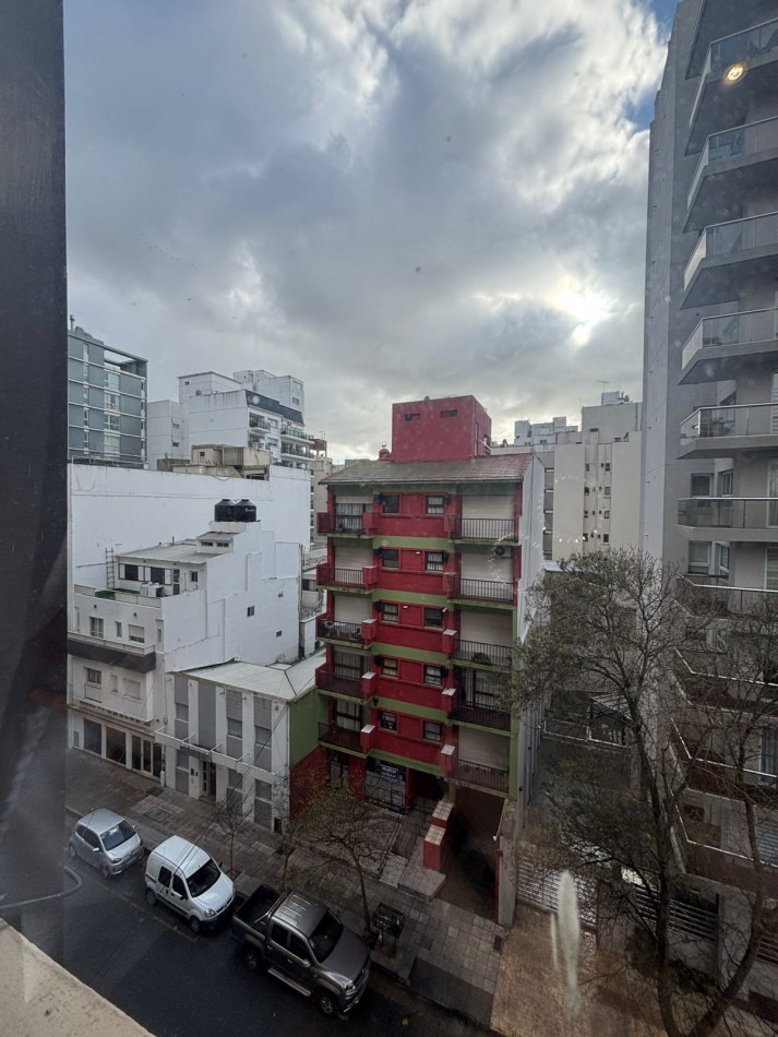 Impecable departamento al frente, zona La Perla