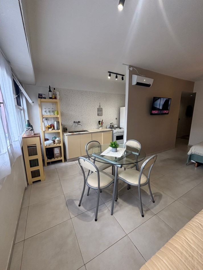 Impecable departamento al frente, zona La Perla