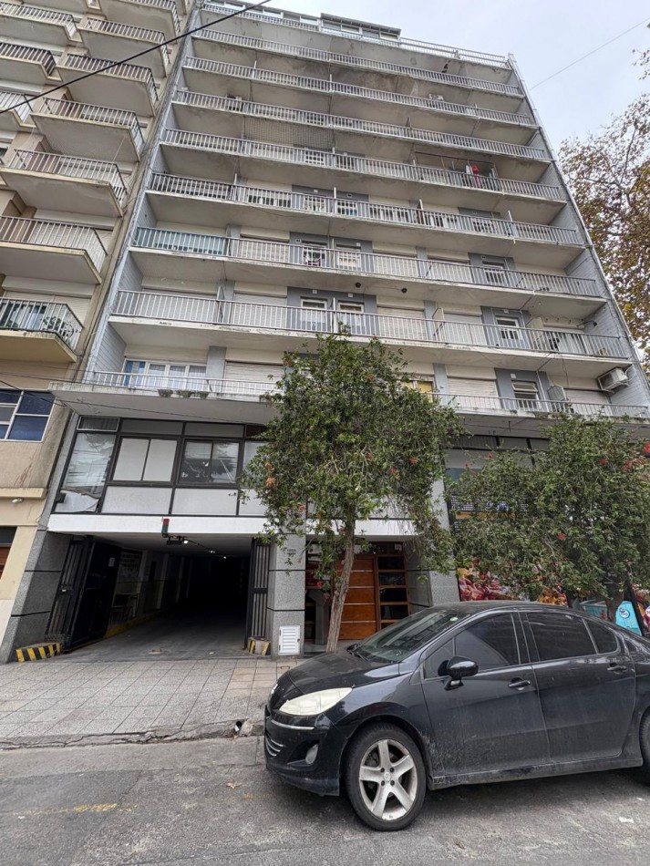 Departamento 2 amb con cochera Z/Aldrey