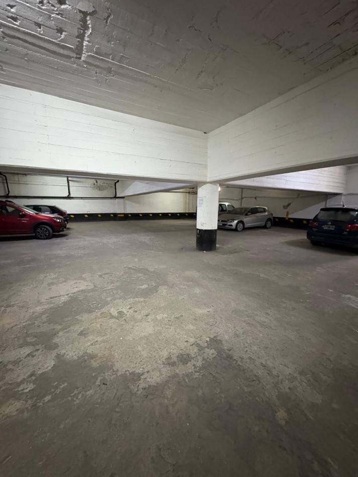Departamento 2 amb con cochera Z/Aldrey