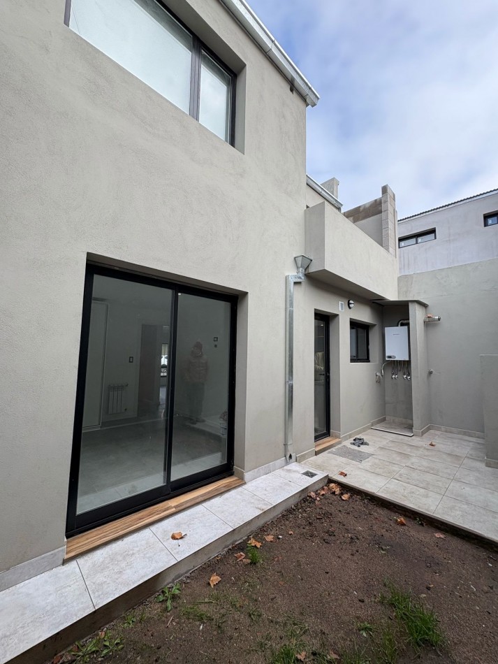 PH's a estrenar en Barrio San Jose, Sin expensas.