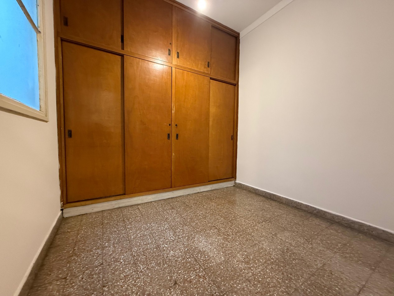 Departamento 3 amb con dependencia Z/Plaza Colon