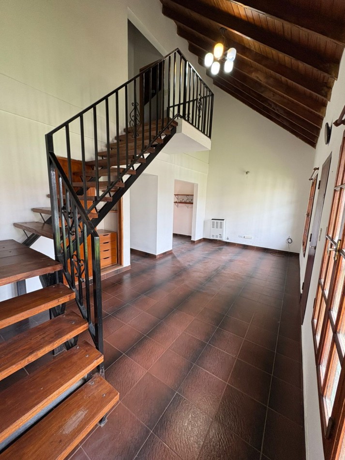 Chalet 4 amb + depto 2 amb, barrio Faro Norte
