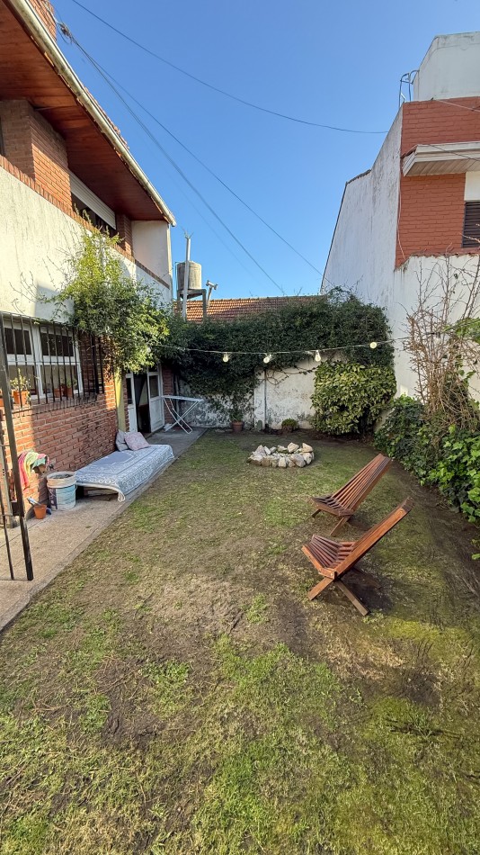 Chalet 4 ambientes, con garaje/quincho y jardin