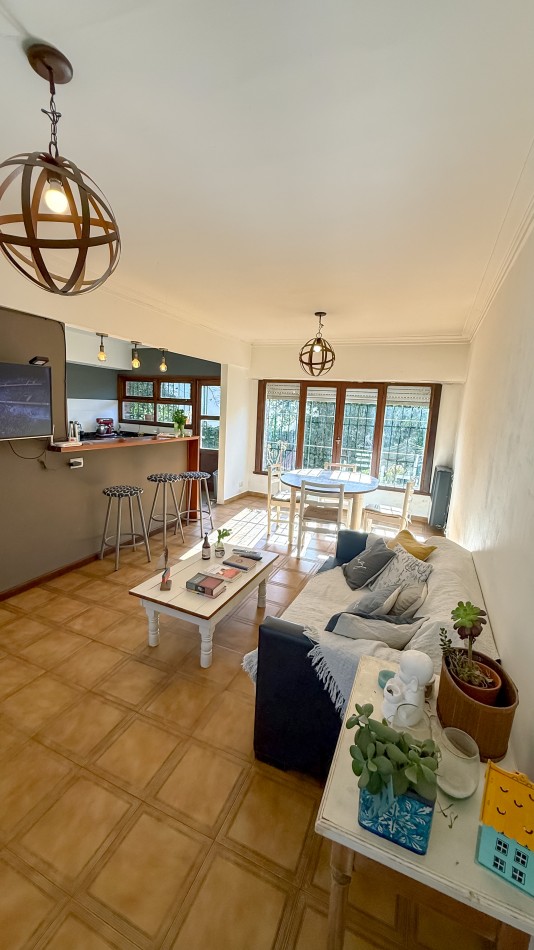 Chalet 4 ambientes, con garaje/quincho y jardin