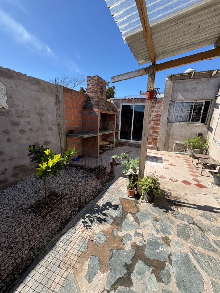 Casa 3 ambientes a terminar, zona Termas Huinco 
