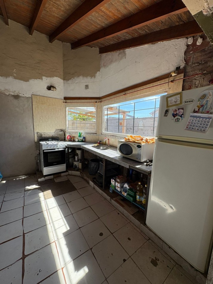 Casa 3 ambientes a terminar, zona Termas Huinco 