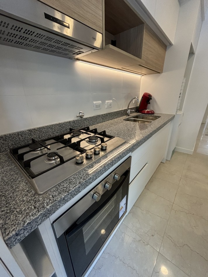 Semipisos de 2 ambientes con amenities, zona San Juan 