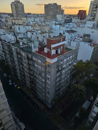 VENTA 2 ambientes reciclado, zona Plaza Colon
