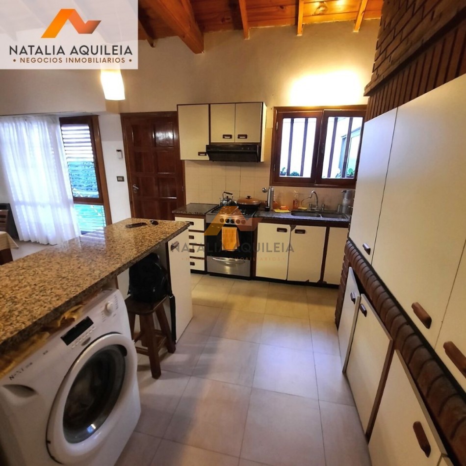 VENTA Impecable chalet 4 amb, zona Colinas 