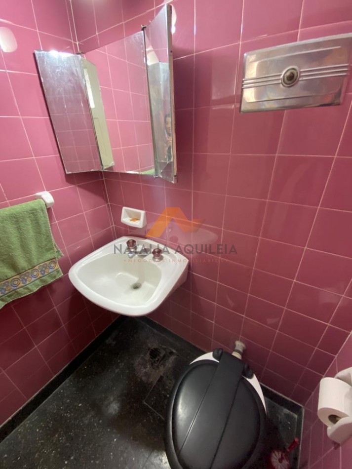 VENTA Departamento 3 amb c/ dependencia , zona Macrocentro.