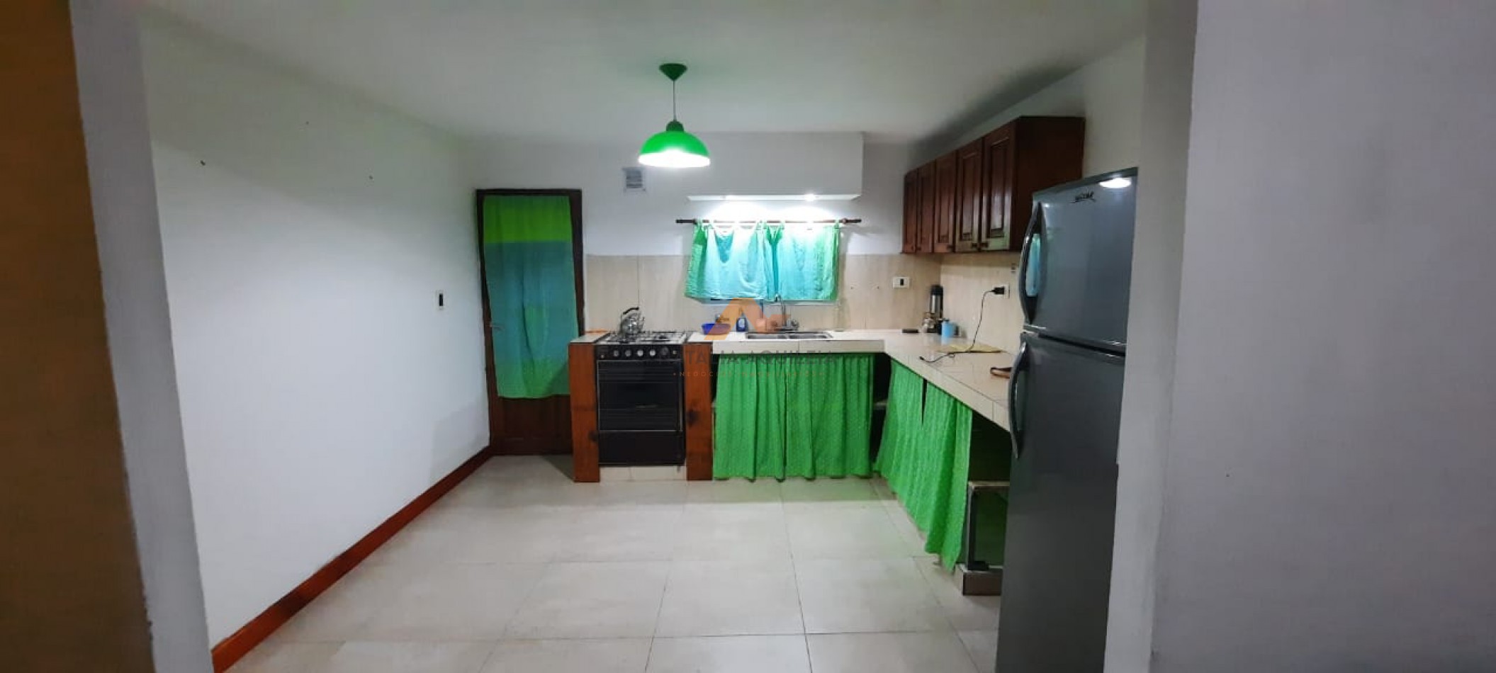 Casa en Oportunidad, 4 ambientes zona Faro Norte