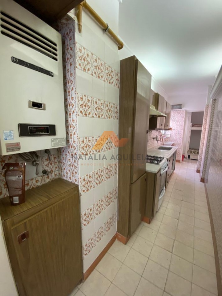 VENTA Departamento 3 amb c/ dependencia , zona Macrocentro.