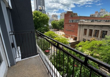 Ambiente al frente con balcon, zona Punta Iglesia 