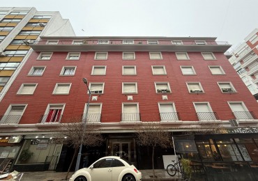 Departamento 3 amb con dependencia Z/Plaza Colon 