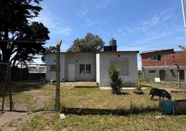 Casa 3 amb con parque en Barrio Santa Celina 