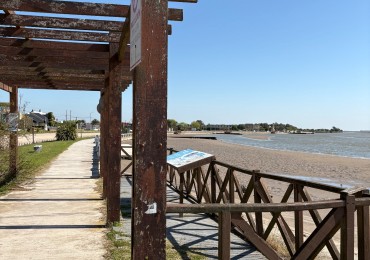 Venta departamento 2 ambientes en mar chiquita con vista a la laguna 