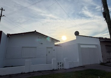 Casa 3 ambientes en lote propio, Barrio Las Avenidas 