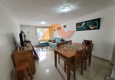 VENTA Triplex 4 ambientes en barrio San Jose 